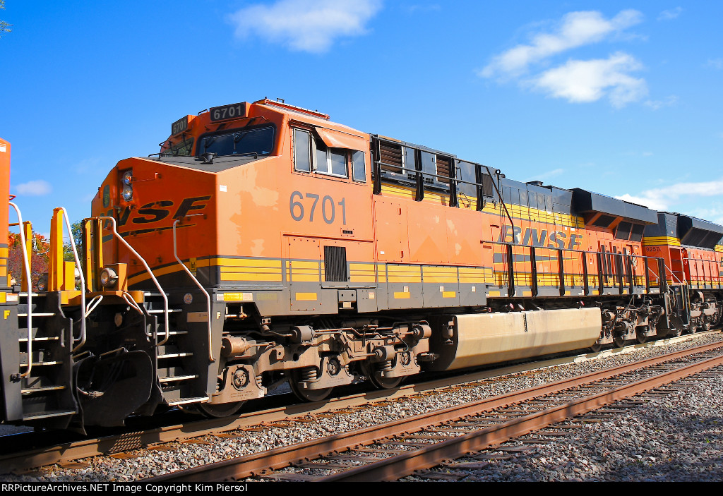 BNSF 6701